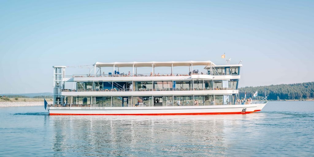MS Brombachsee Trimaran auf dem Brombachsee